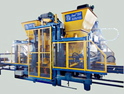 空心砌塊磚機(jī)設(shè)備