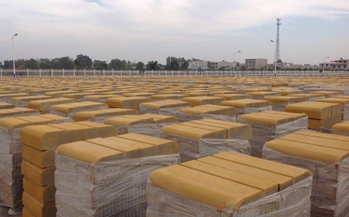 全自動(dòng)路沿石磚機(jī)解決方案 全自動(dòng)路沿石磚機(jī)解決方案