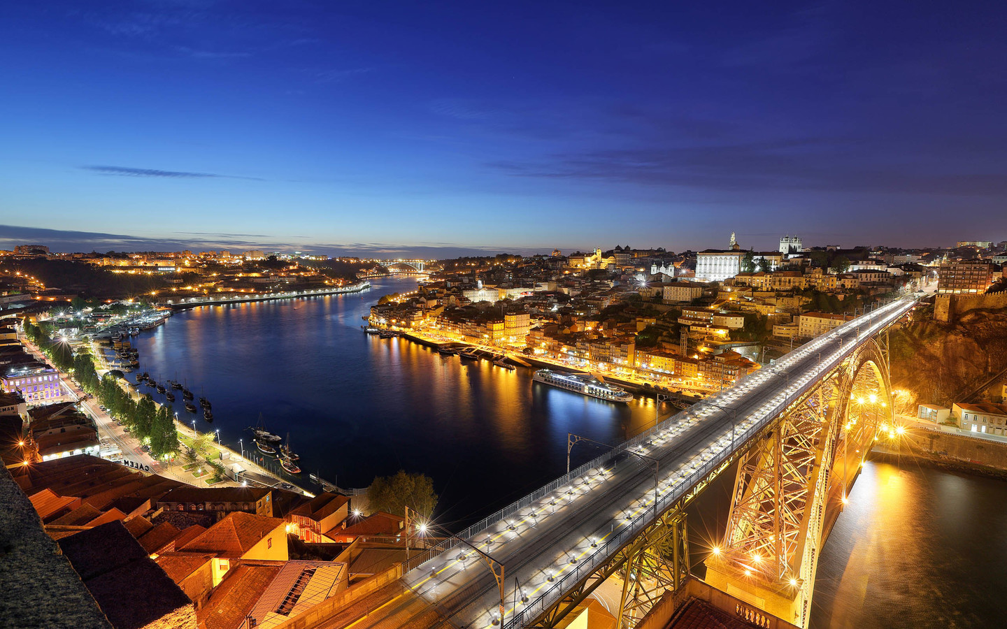 全自動(dòng)透水磚機(jī)