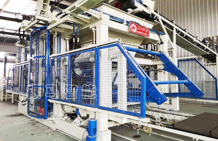 免燒磚機(jī)：制品養(yǎng)護(hù)決定產(chǎn)品質(zhì)量！