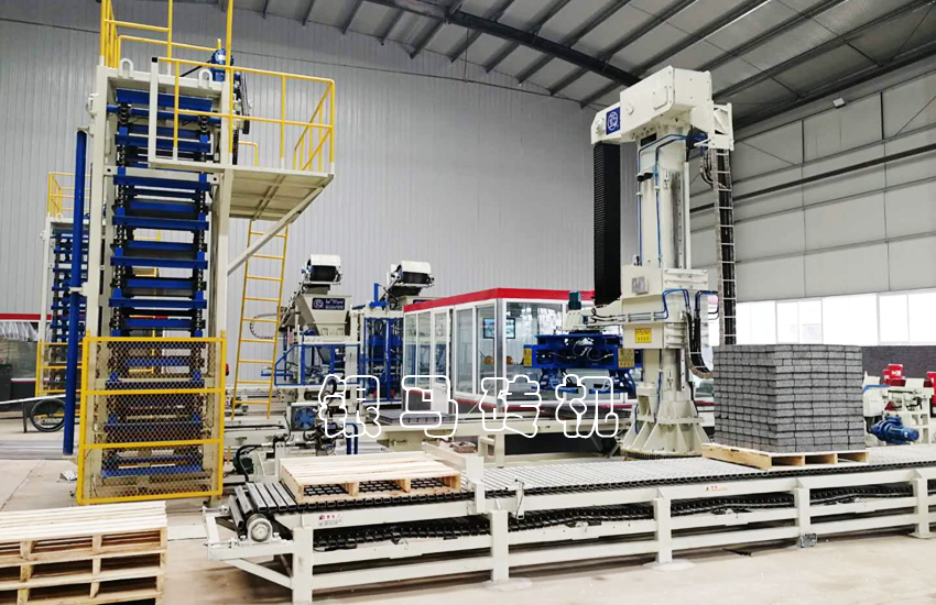 連鎖砌塊磚機：讓磚廠從“土豪”變成“明星”！