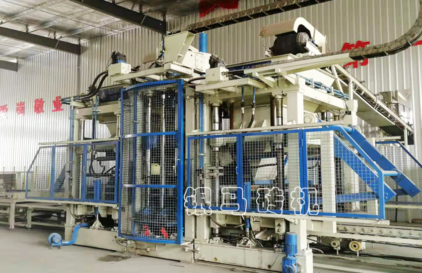 全自動(dòng)免燒磚機(jī):電蝕的成因及危害你了解多少?