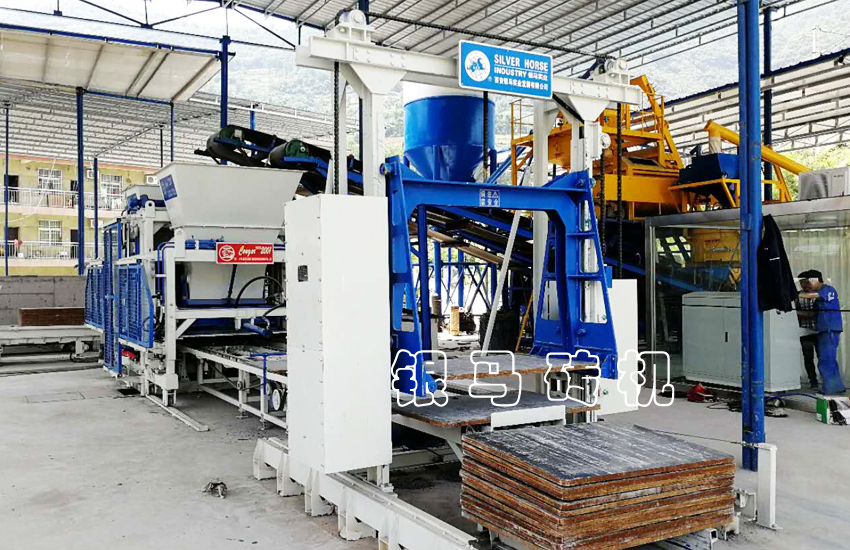 全自動免燒磚機(jī)：不平衡導(dǎo)致的振動故障，其特征你知道嗎？