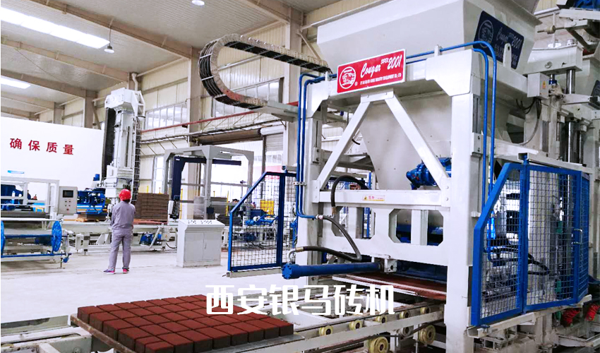 全自動(dòng)免燒磚生產(chǎn)線建廠應(yīng)當(dāng)注意哪些事項(xiàng)？